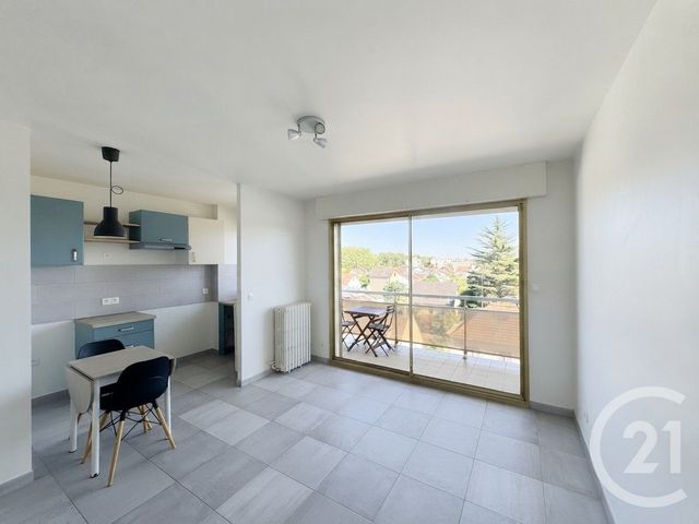 Appartement F1 à vendre ST MAUR DES FOSSES