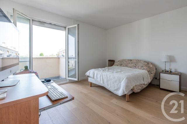 Appartement F3 à vendre - 3 pièces - 70.0 m2 - ST MAUR DES FOSSES - 94 - ILE-DE-FRANCE - Century 21 Parvis Et Remises