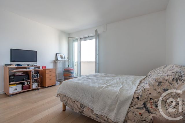 Appartement F3 à vendre - 3 pièces - 70.0 m2 - ST MAUR DES FOSSES - 94 - ILE-DE-FRANCE - Century 21 Parvis Et Remises