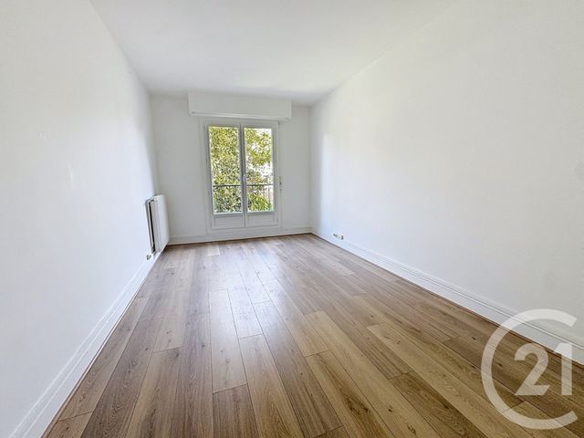 Appartement F3 à vendre - 3 pièces - 81.98 m2 - ST MAUR DES FOSSES - 94 - ILE-DE-FRANCE - Century 21 Parvis Et Remises