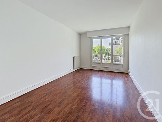 Appartement F3 à vendre - 3 pièces - 81.98 m2 - ST MAUR DES FOSSES - 94 - ILE-DE-FRANCE - Century 21 Parvis Et Remises