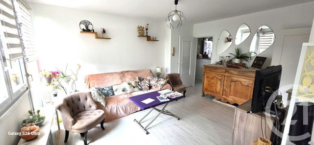 Appartement F4 à vendre - 4 pièces - 64.06 m2 - ST MAUR DES FOSSES - 94 - ILE-DE-FRANCE - Century 21 Parvis Et Remises