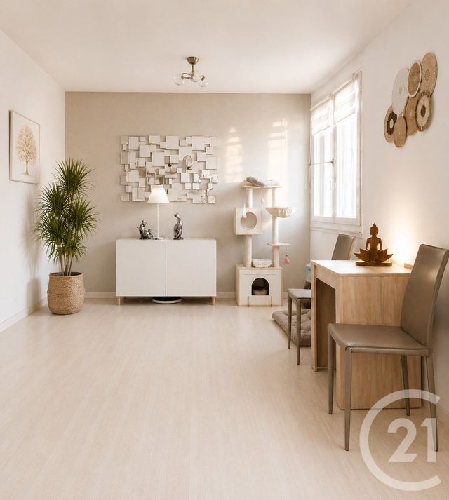 Appartement F4 à vendre - 4 pièces - 64.06 m2 - ST MAUR DES FOSSES - 94 - ILE-DE-FRANCE - Century 21 Parvis Et Remises