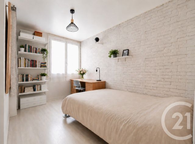 Appartement F4 à vendre - 4 pièces - 64.06 m2 - ST MAUR DES FOSSES - 94 - ILE-DE-FRANCE - Century 21 Parvis Et Remises