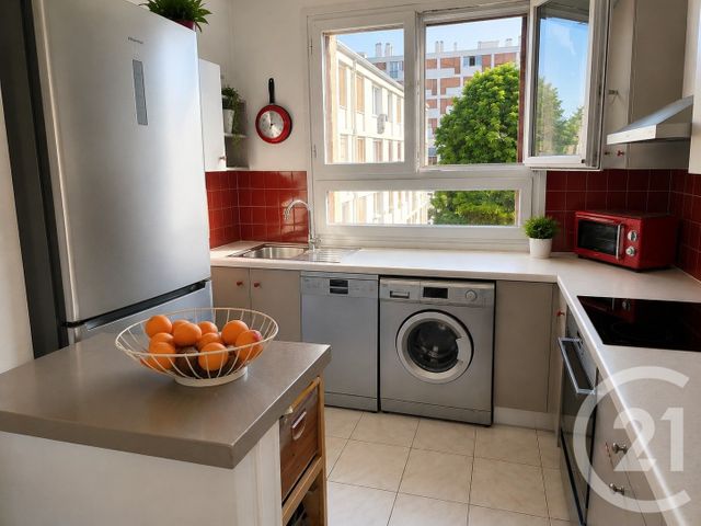 Appartement F4 à vendre - 4 pièces - 64.06 m2 - ST MAUR DES FOSSES - 94 - ILE-DE-FRANCE - Century 21 Parvis Et Remises