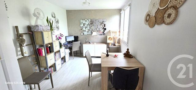 Appartement F4 à vendre - 4 pièces - 64.06 m2 - ST MAUR DES FOSSES - 94 - ILE-DE-FRANCE - Century 21 Parvis Et Remises