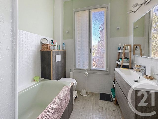 maison à vendre - 6 pièces - 132.0 m2 - LA VARENNE ST HILAIRE - 94 - ILE-DE-FRANCE - Century 21 Parvis Et Remises