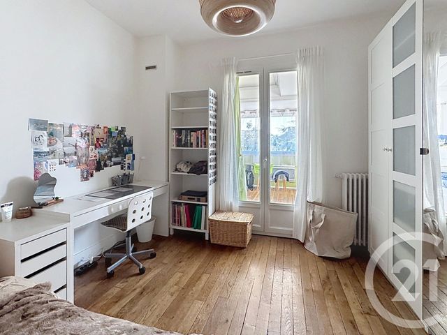 maison à vendre - 6 pièces - 132.0 m2 - LA VARENNE ST HILAIRE - 94 - ILE-DE-FRANCE - Century 21 Parvis Et Remises