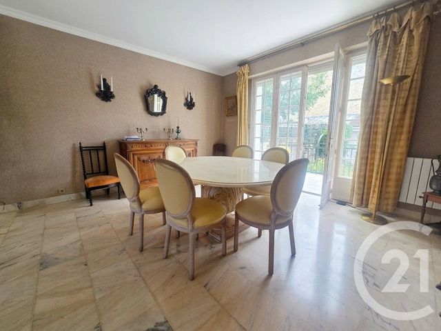maison à vendre - 8 pièces - 213.37 m2 - ST MAUR DES FOSSES - 94 - ILE-DE-FRANCE - Century 21 Parvis Et Remises