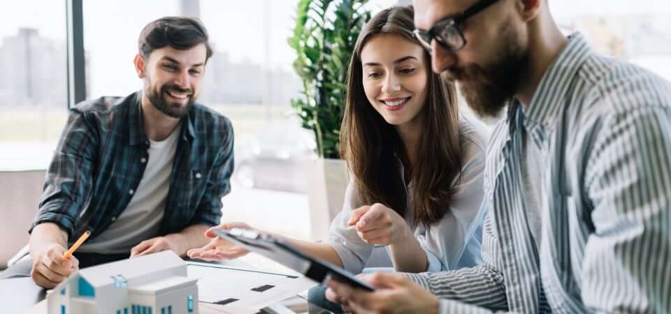 l'équipe de l'agence Parvis et Remises